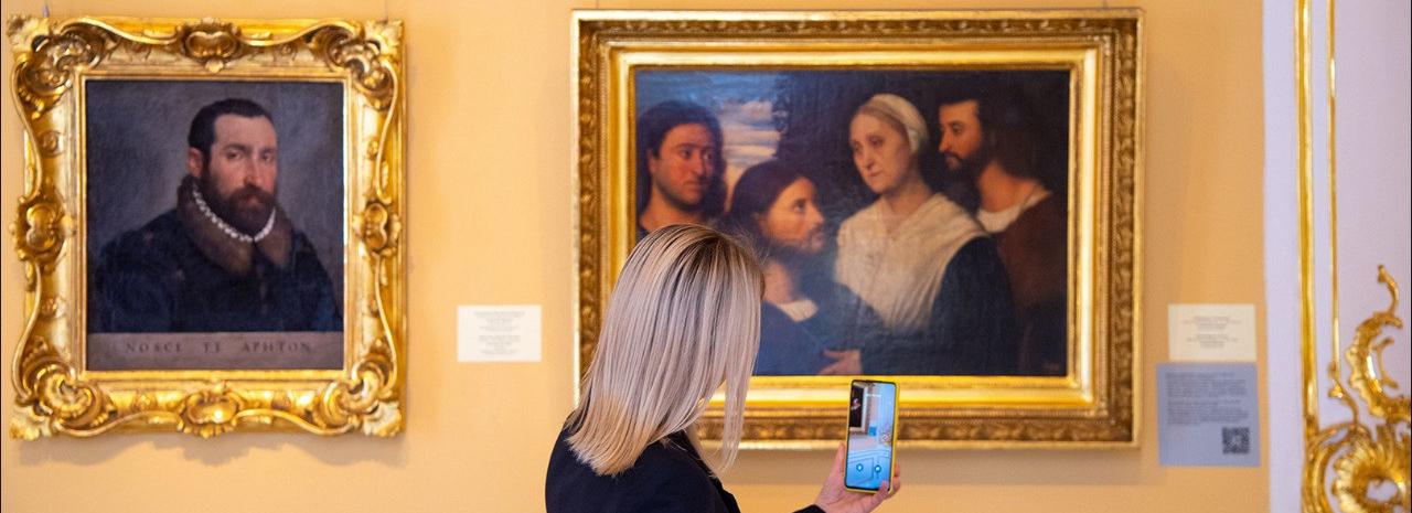 Обложка: В Зимнем дворце стартовал проект «Эрмитажный блогер»