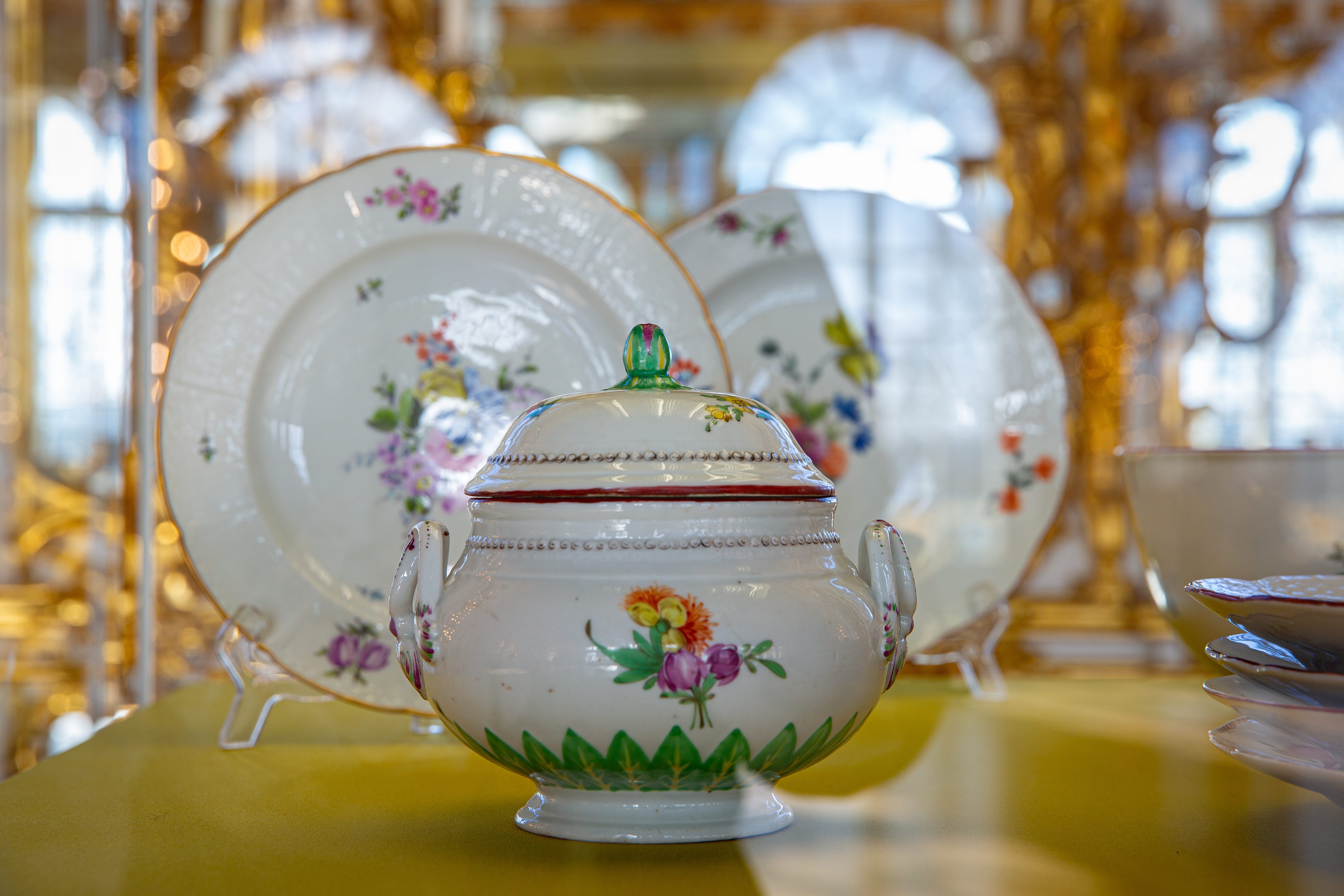 ГМЗ «Царское Село» получил в дар 128 раритетов XVIII – начала ХХ века1