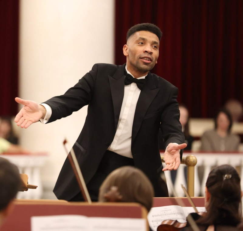 В филармонии представят симфоническую сказку «Мышонок, который Там» 