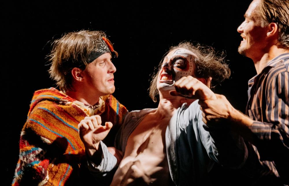 В театре «На Моховой» поставили «Человека-амфибию» по Беляеву1