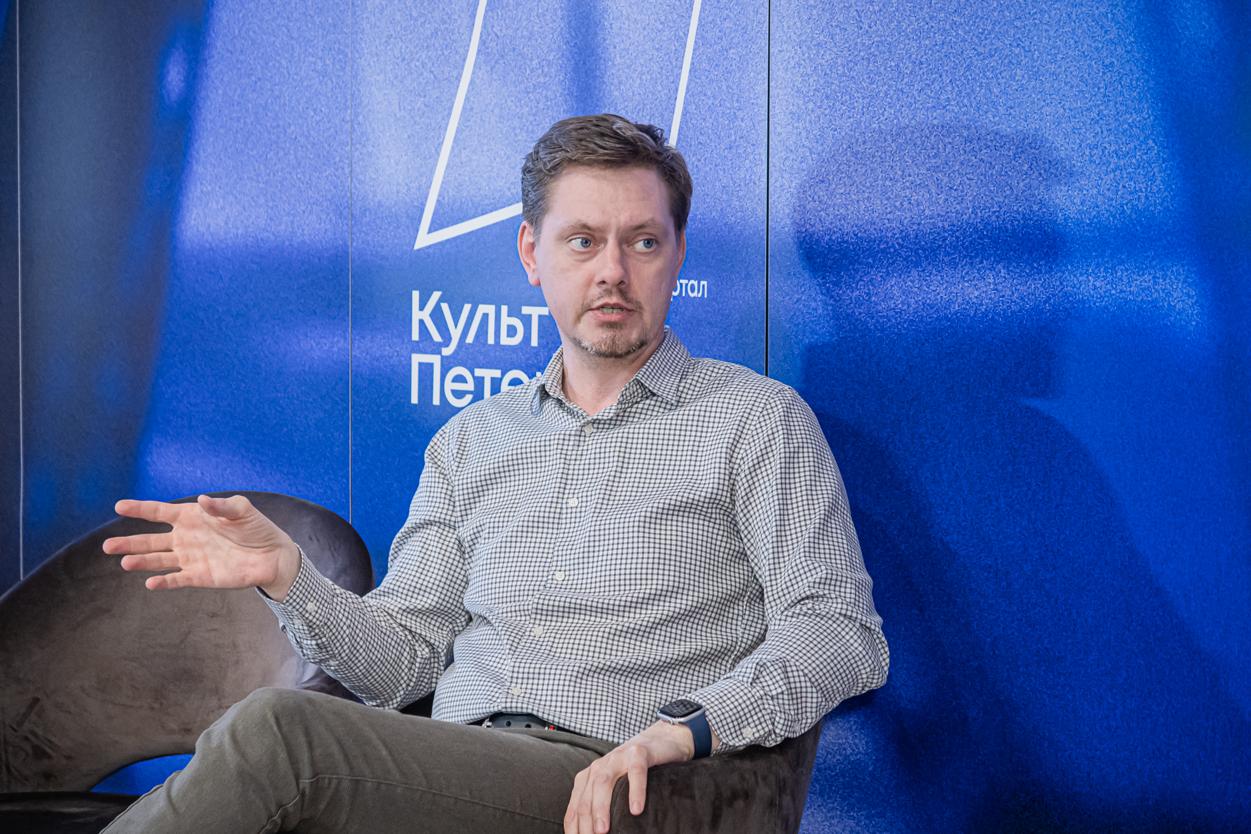 В медиацентре «Культура Петербурга» многодетные мамы узнали, как построить родовое древо1