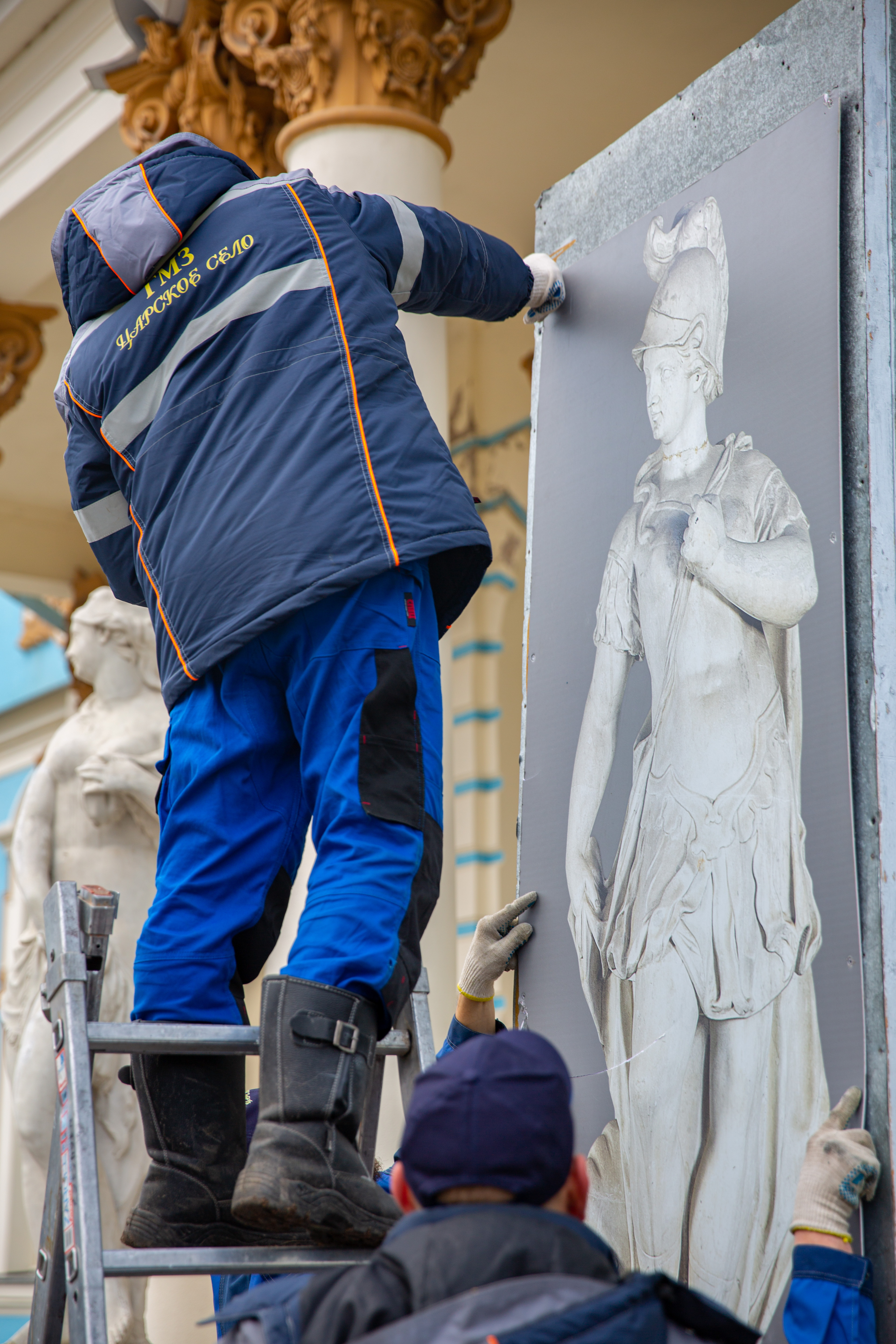 Царскосельские скульптуры перезимуют в Москве 2