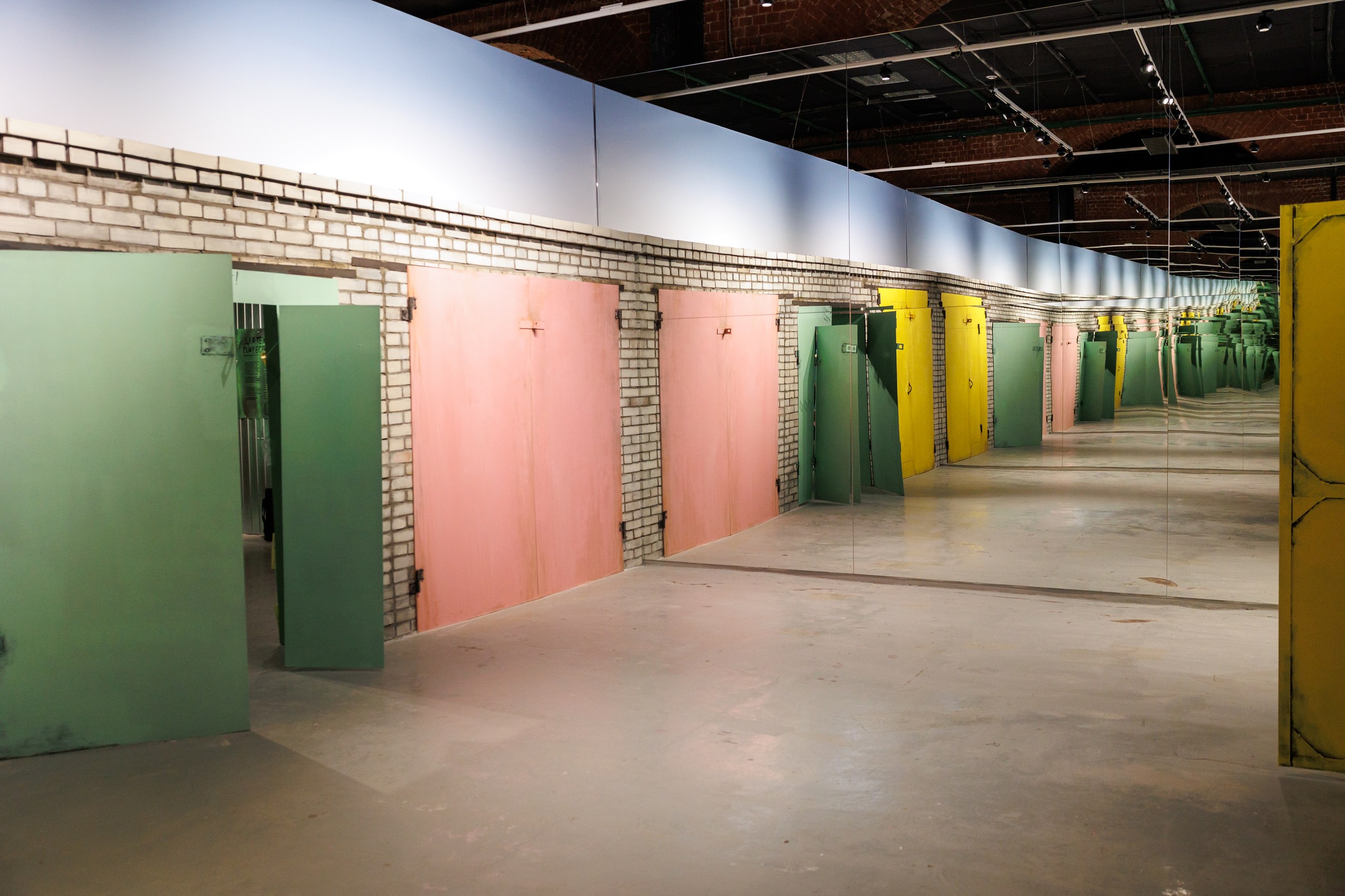 Выставка «Куплю гараж»: как 18 м² личного пространства стали местом самовыражения миллионов людей2