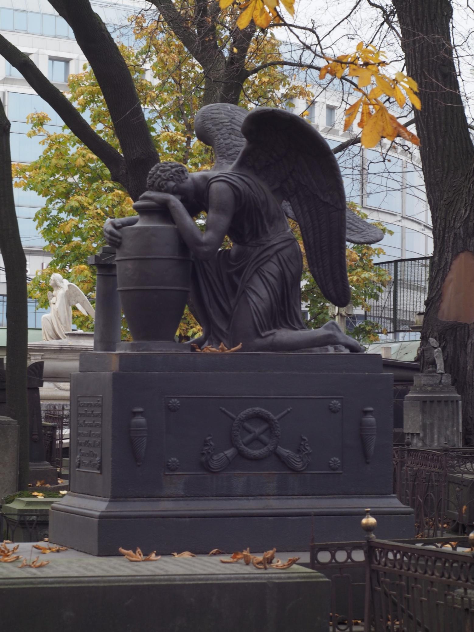 Некрополь XVIII века 6