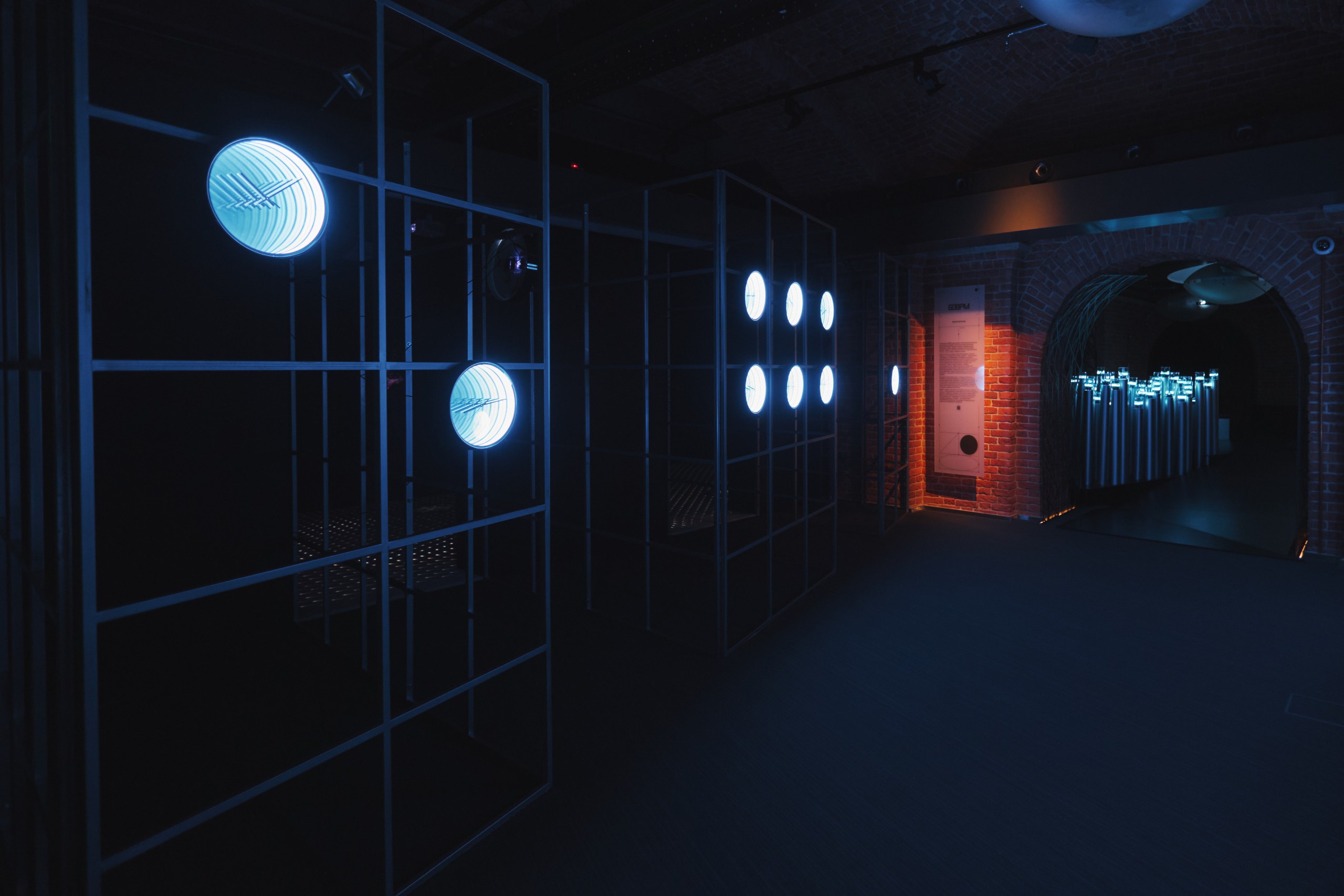 Выставка «Синхронизация» оживляет время в инсталляциях6