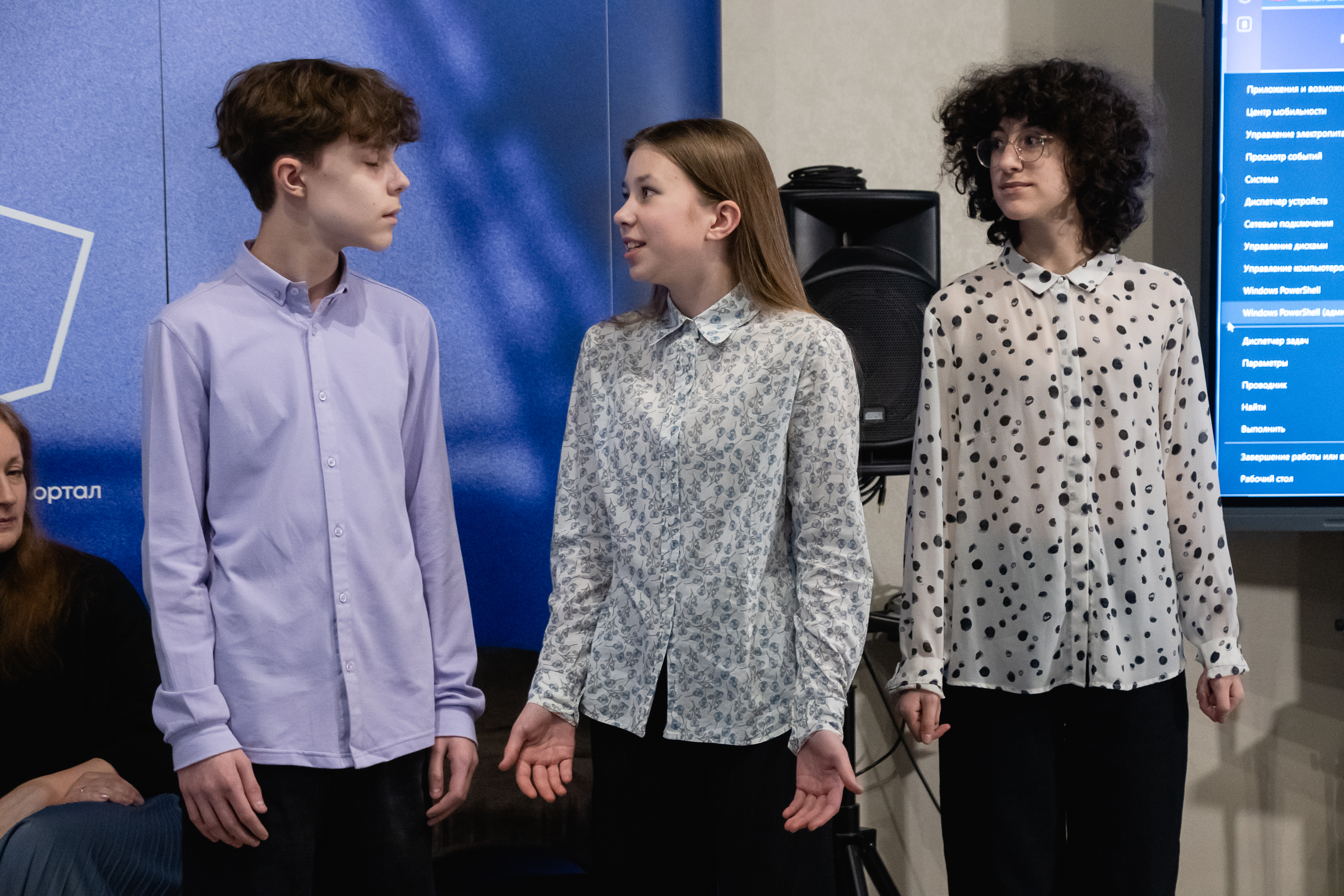 В медиацентре «Культура Петербурга» зацвели «Живые цветы земли» 3