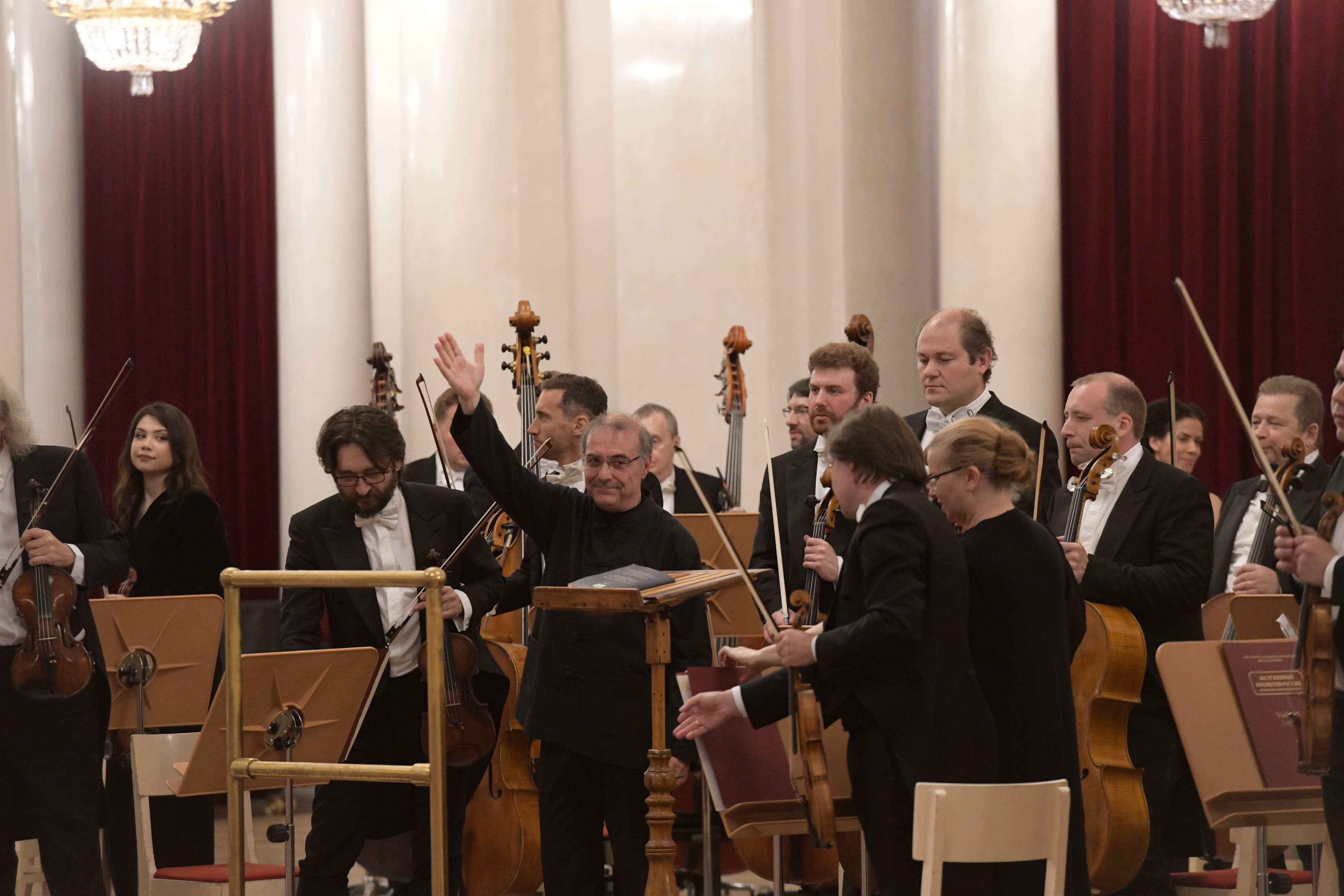 В Филармонии прозвучат Четыре последние песни Штрауса и 39-я симфония Моцарта3