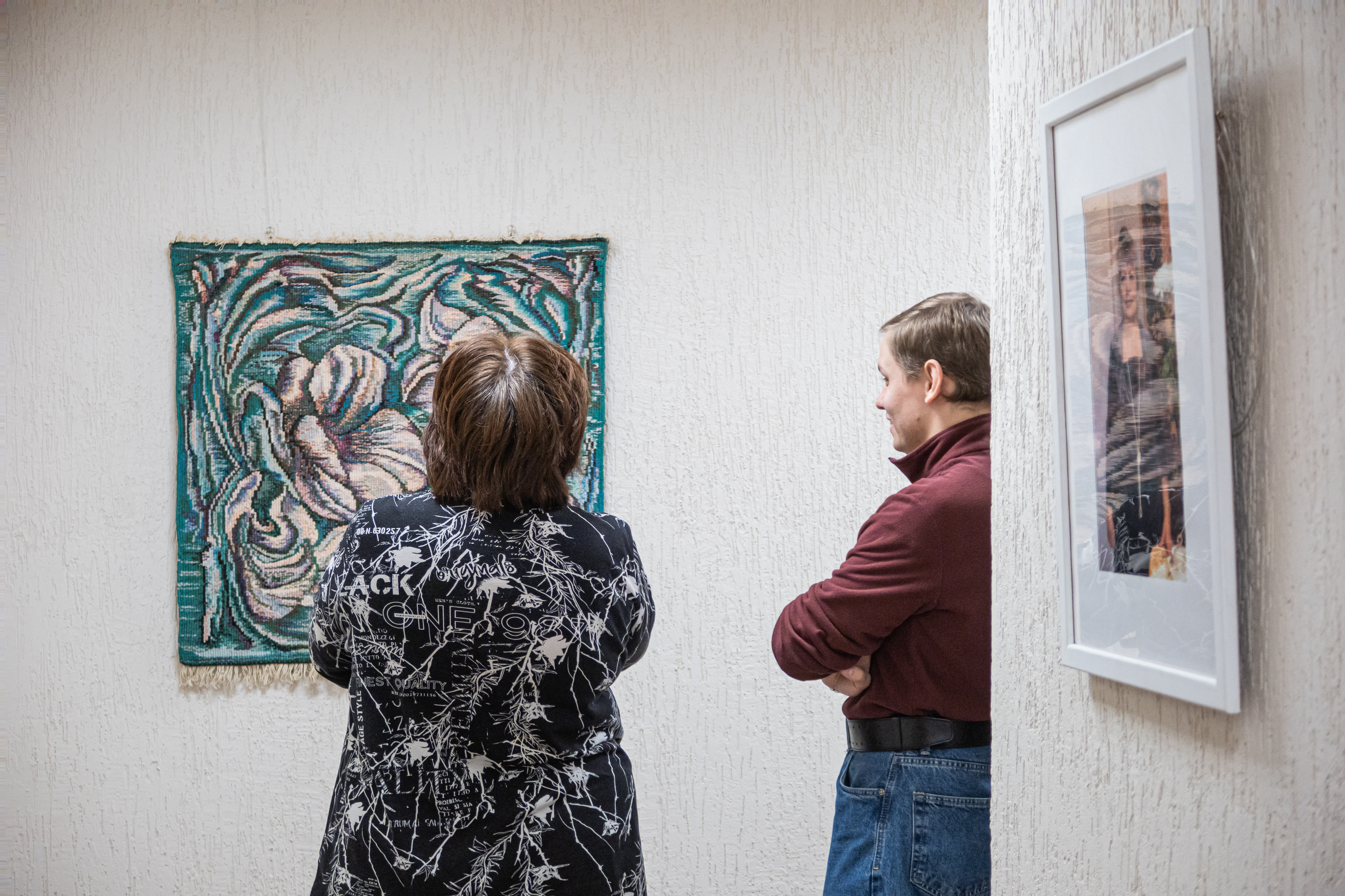 Выставка «Продолжая традиции» открылась в Институте культурных программ 7