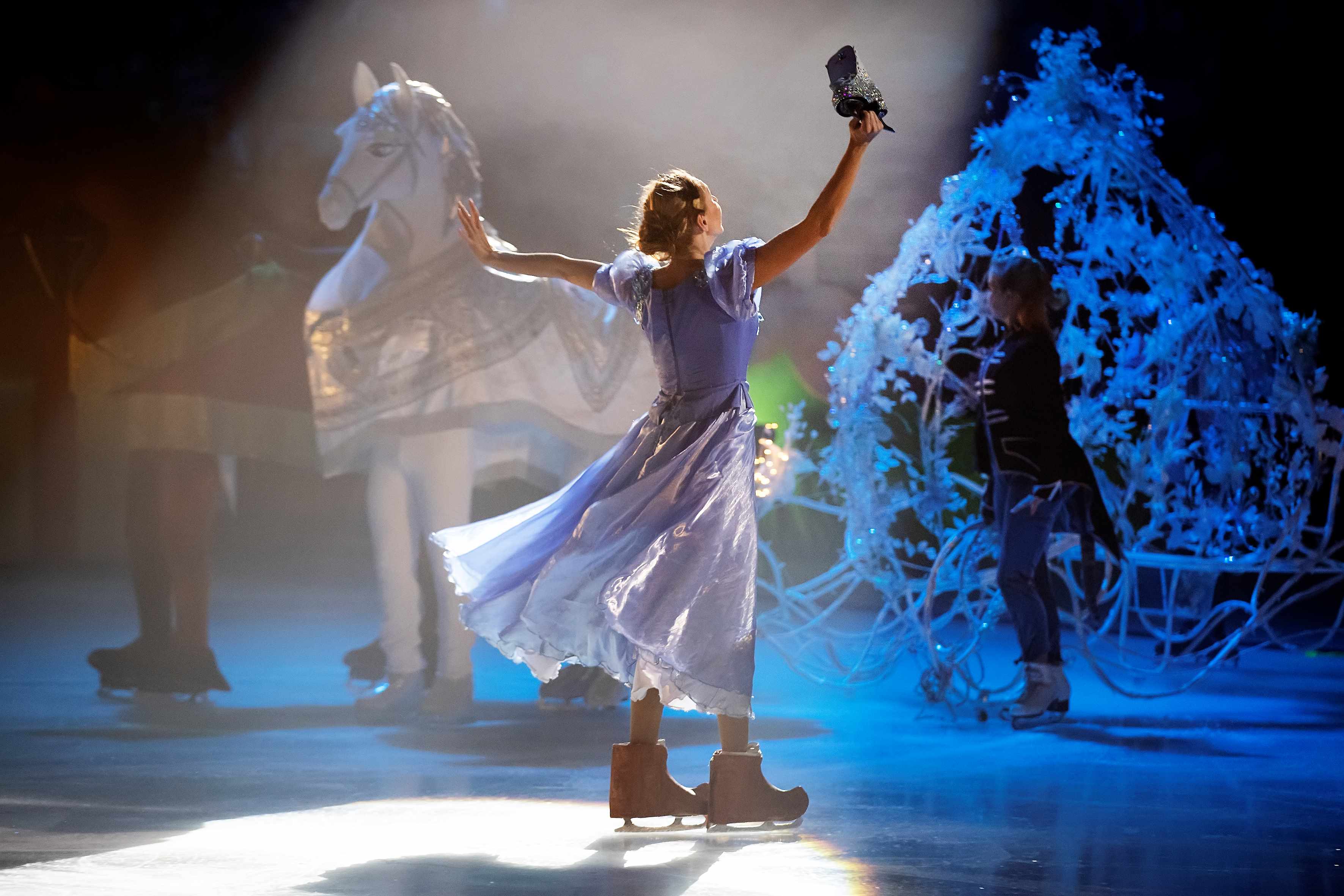 Губернаторскую ёлку в Ледовом дворце посетят 255 тысяч детей3