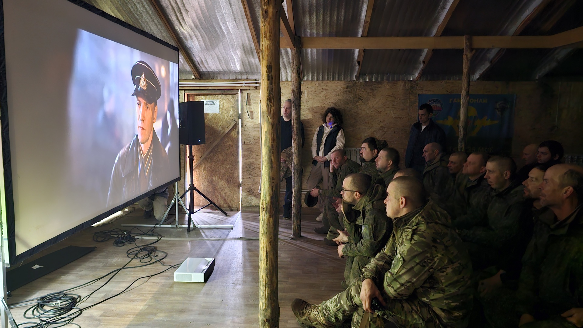 «Ленфильм» возрождает традицию кинопередвижек для бойцов СВО