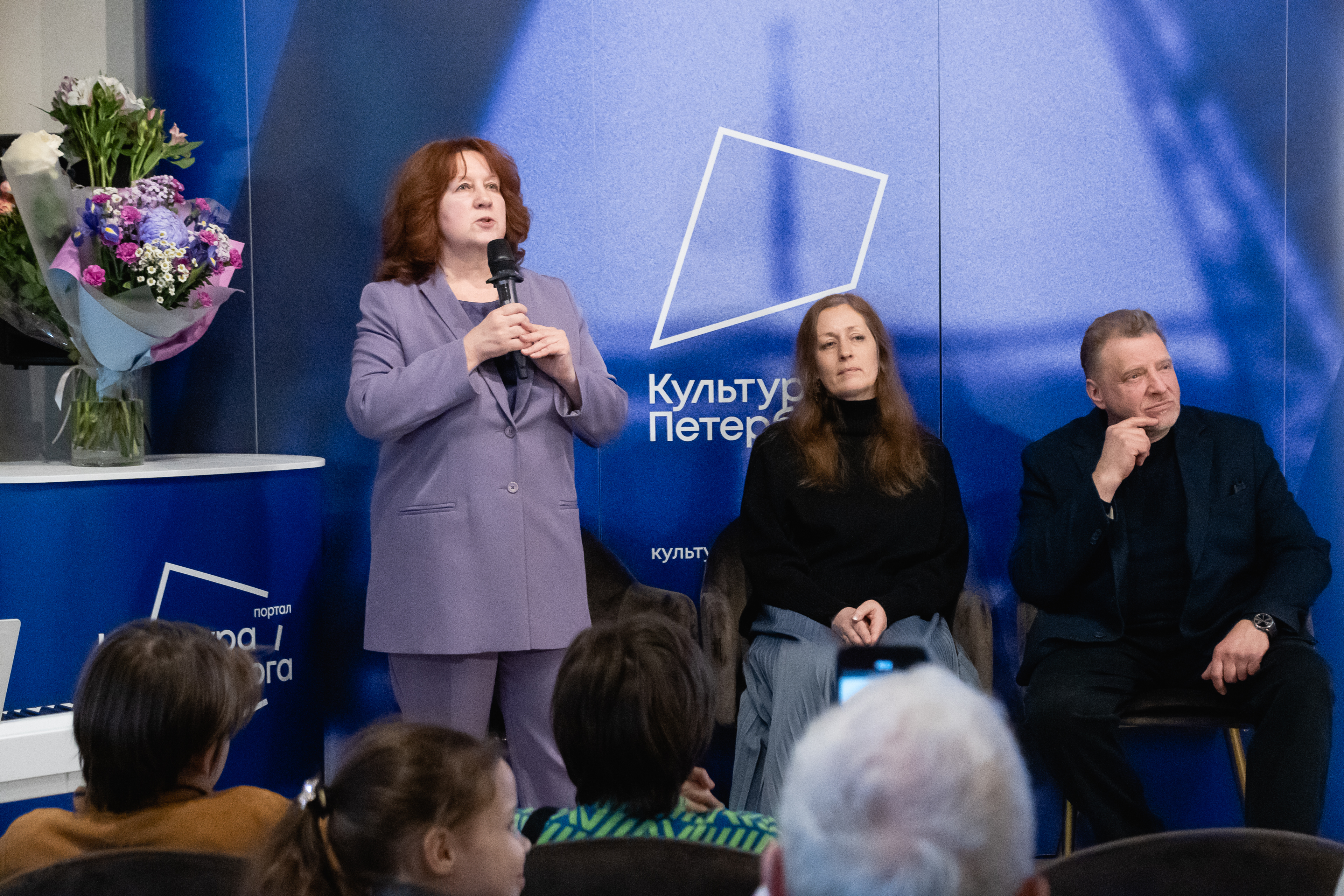 В медиацентре «Культура Петербурга» зацвели «Живые цветы земли» 6