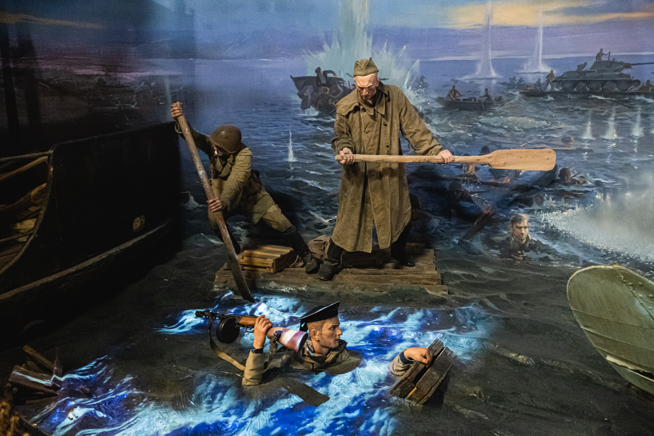 Киностудия «Ленфильм» провела экскурсию для блокадников 30