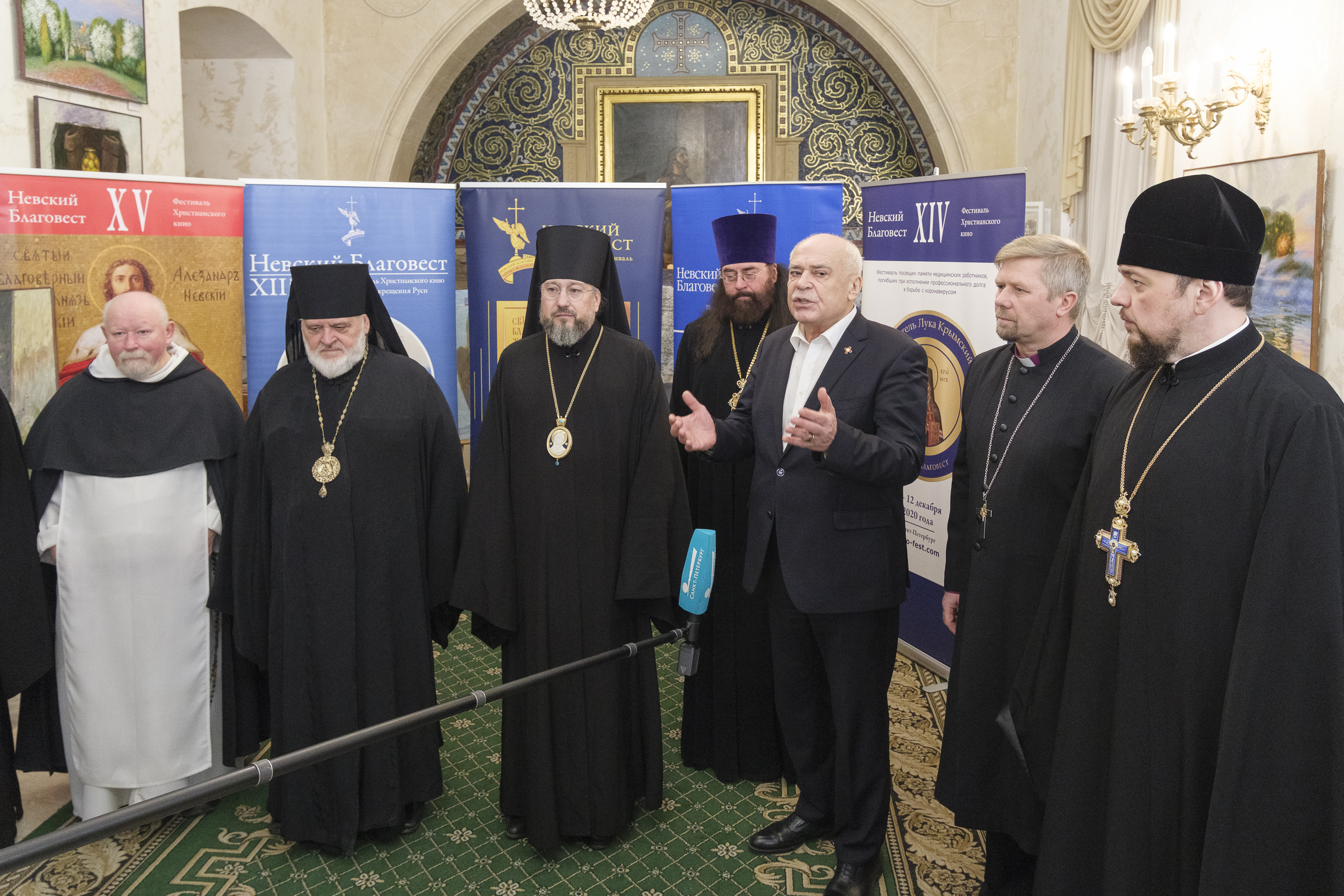 В Петербурге открылся XIX фестиваль христианского кино «Невский благовест»1