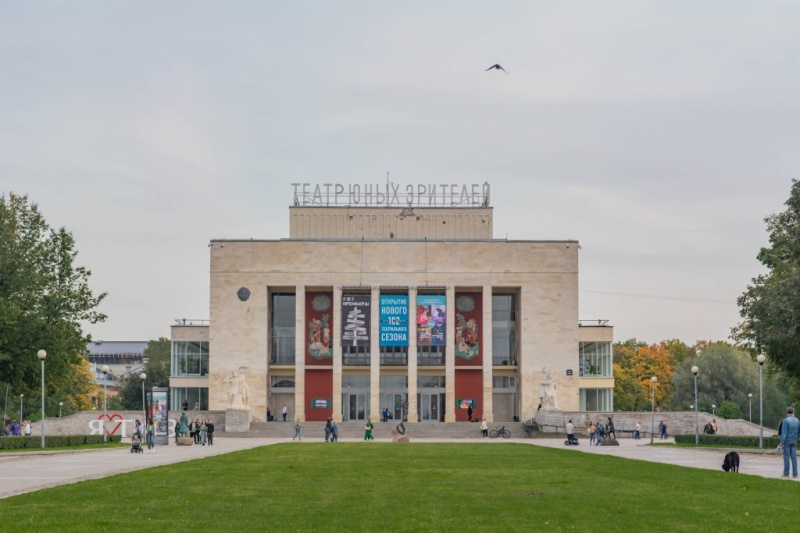 ТЮЗ представляет премьеру «Предложение» в духе итальянского кино