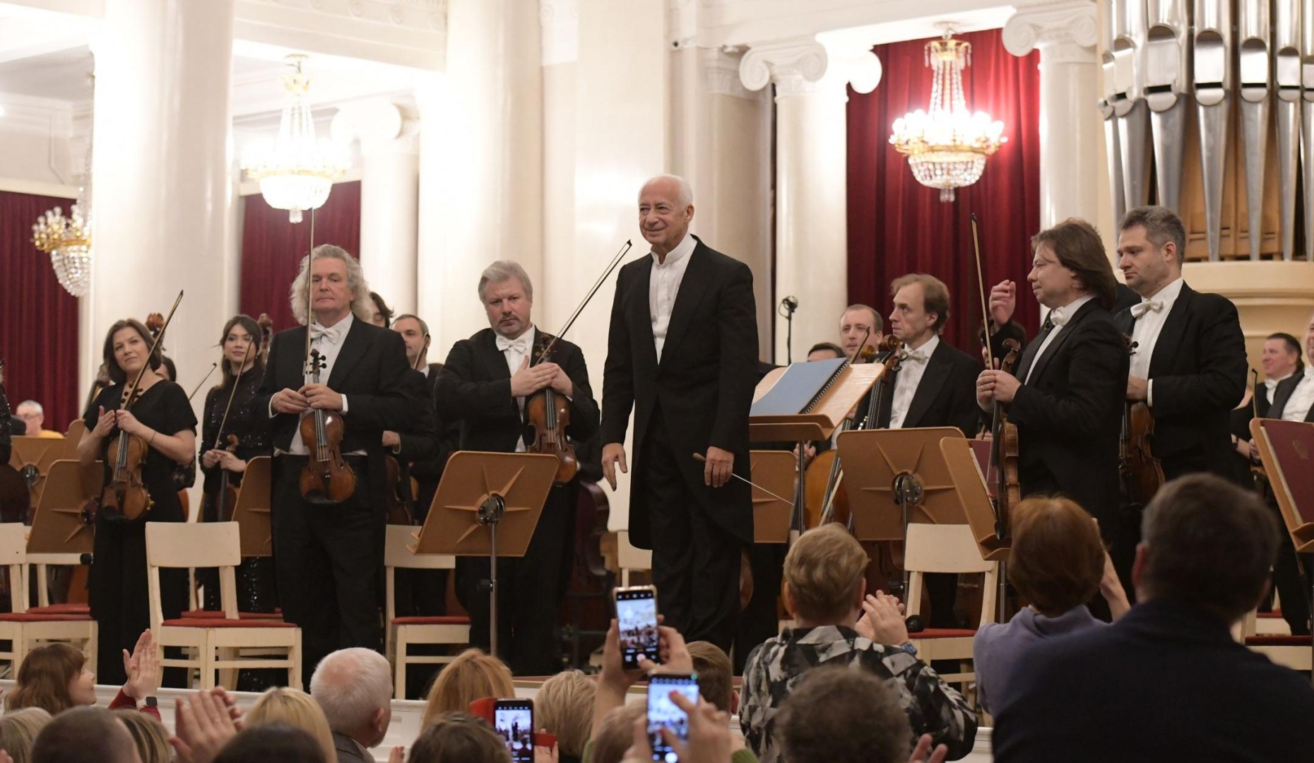 Памяти Мравинского - Владимир Спиваков встанет за дирижерский пульт в Филармонии