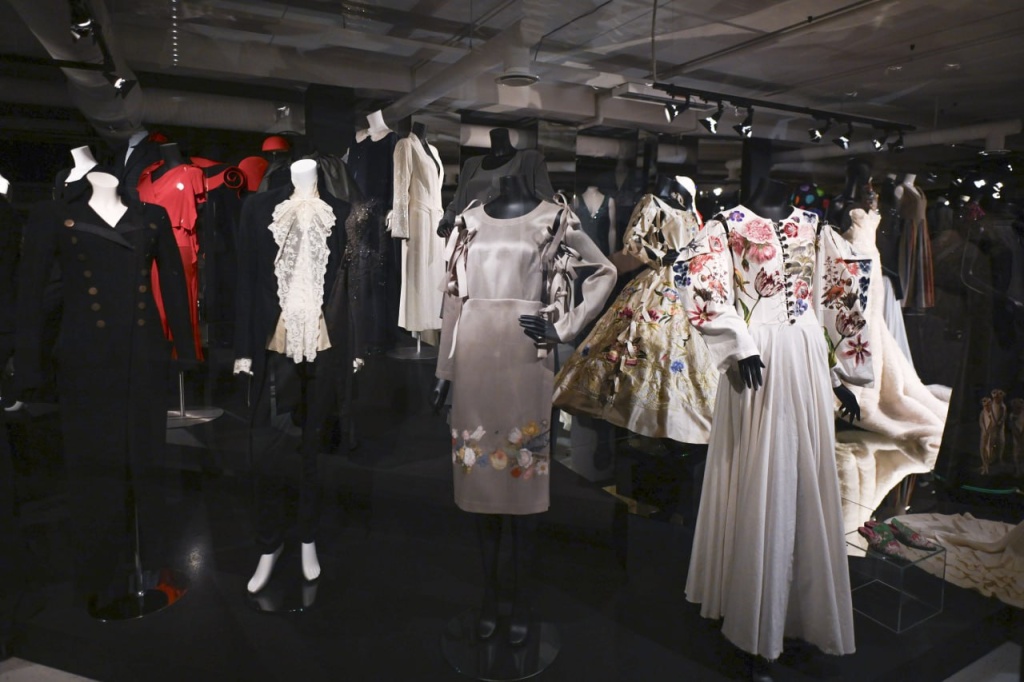 «Петербургский стиль. Модельеры Северной столицы». 