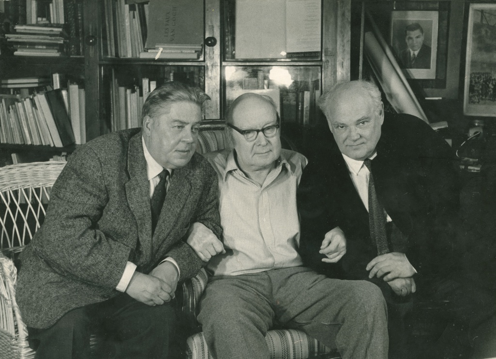 Юрий Васнецов, Владимир Лебедев, Евгений Чарушин, начало 1960-х.jpg