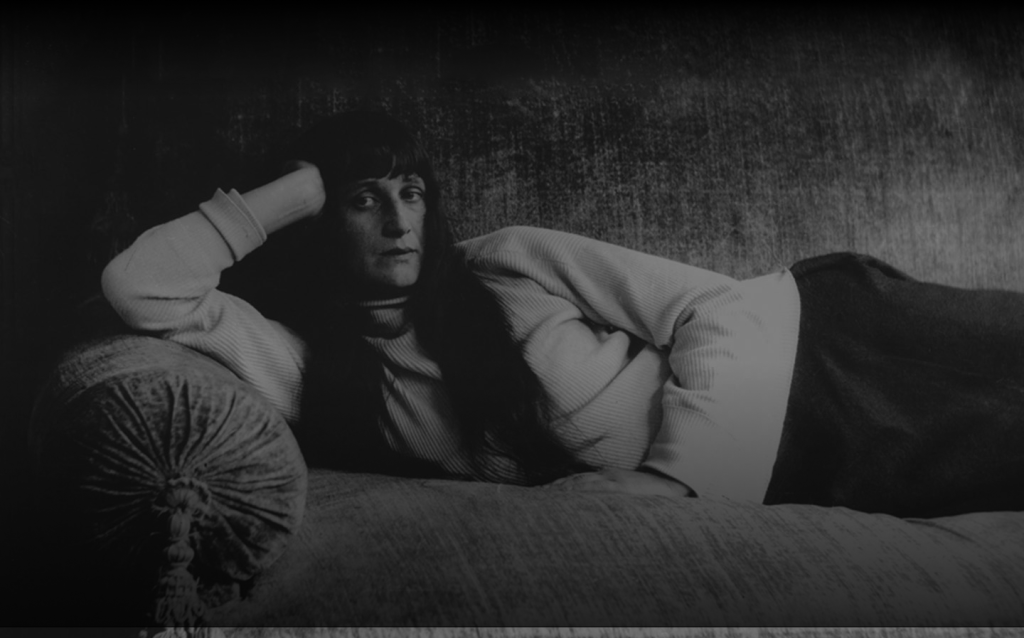 Правообладатель: Музей Анны Ахматовой в Фонтанном Доме, akhmatova.spb.ru. Правообладатель: Музей Анны Ахматовой в Фонтанном Доме, akhmatova.spb.ru.