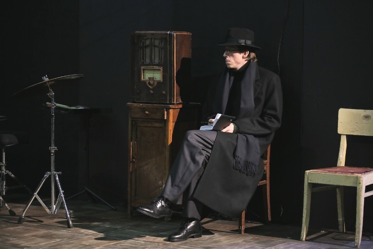 Спектакль «Мой друг Лапшин». Источник: vk.com/alexandrinskytheater. Правообладатель: vk.com/alexandrinskytheater. 