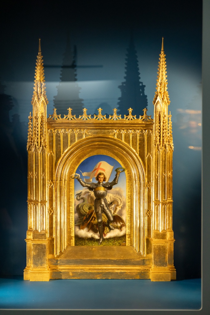 Долгое время живописный образ Святого Георгия Победоносца лежал в фондах никем не узнанный.