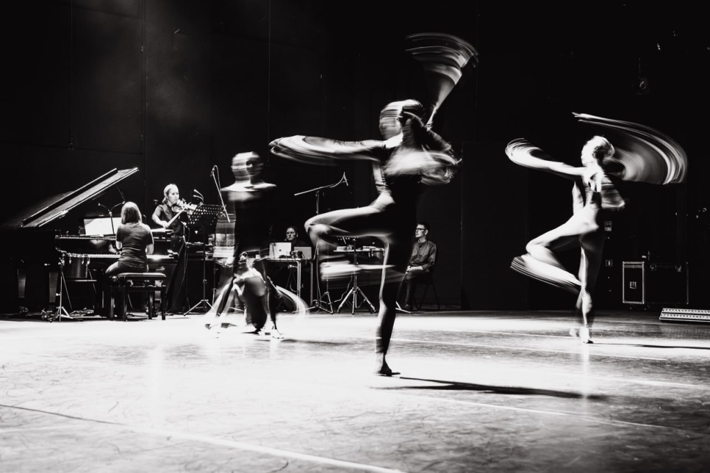 «Алеаторика. Музыка и танец».