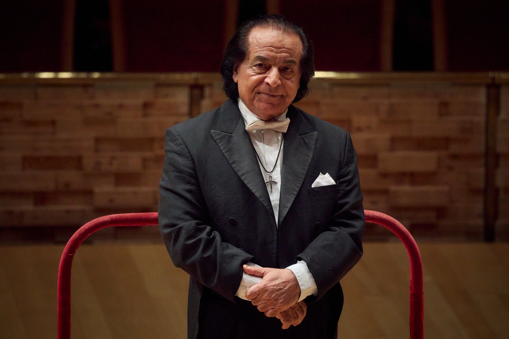 Александр Рахбари.