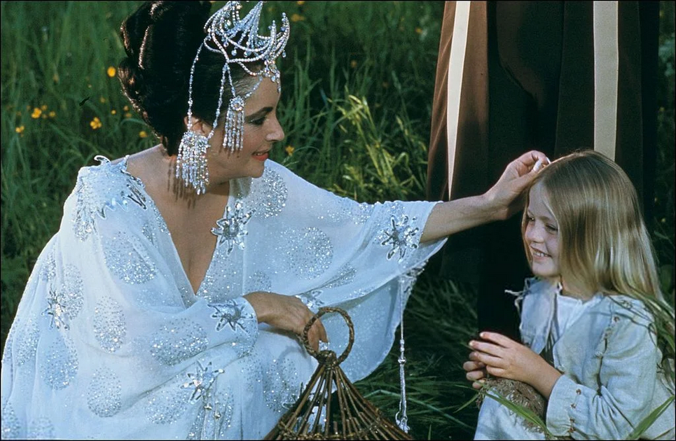 Screenshot 2025-08-08 at 11-45-17 Фото Синяя птица _ Кадр из фильма «Синяя птица» (1976) #3139585.png