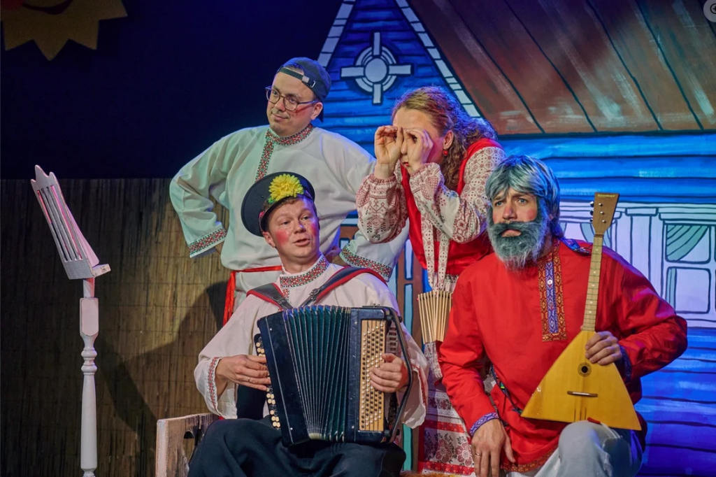 Фото: kotwilliam.ru. Правообладатель: Театр «Кот Вильям» / ООО "Радость детства +". Screenshot 2026-03-16 at 11-48-40 Репка — музыкальная сказка для детей от 3 до 8 лет.png