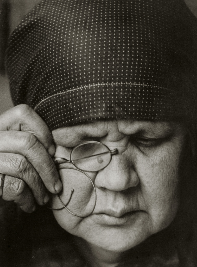 Александр Родченко. Портрет матери, 1924.© Предоставлено Фондом Still Art.jpg