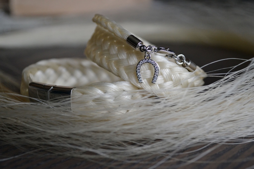 Украшения из конских волос. Из личного архива Юлии Бойши.