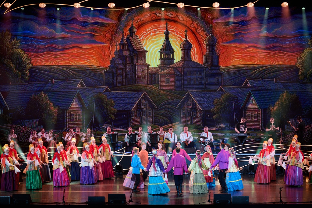 Правообладатель: Северный русский народный хор. Правообладатель: Северный русский народный хор.