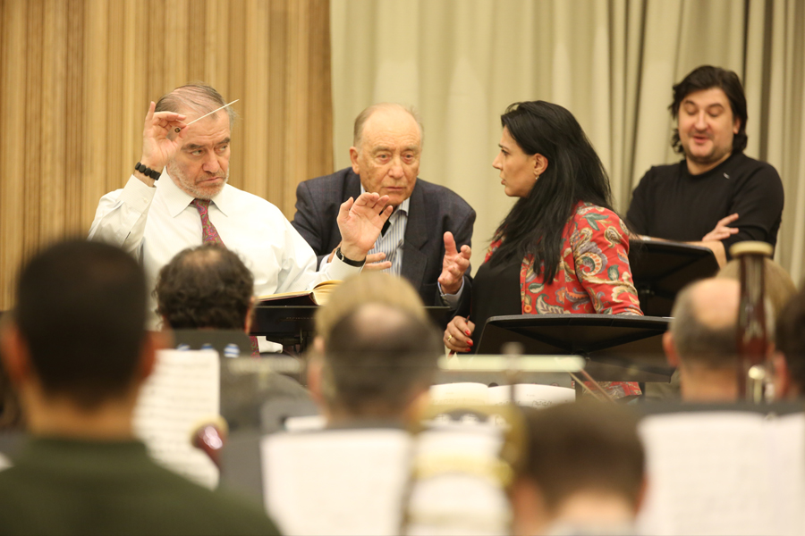 На репетиции постановки «Не только любовь». Март 2016 года. Фото: Наташа Разина. Правообладатель: mariinsky.ru. 1notlovealone_by_razina.jpg