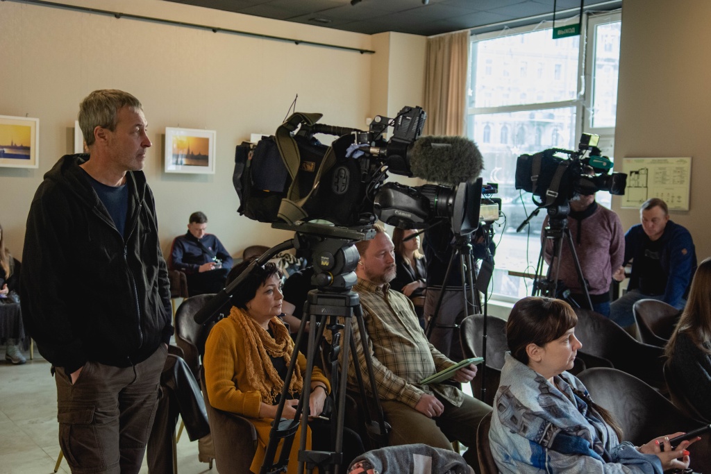 Представители СМИ были очень заинтересованы темой пресс-конференции. Фото: Ирина Иванова. 