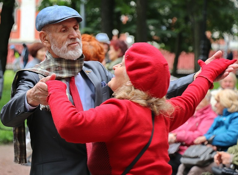 Фестиваль «Иди на звук!» в Румянцевском саду. Фото предоставлено пресс-службой «Петербург-концерта». Правообладатель: «Петербург-концерт». 
