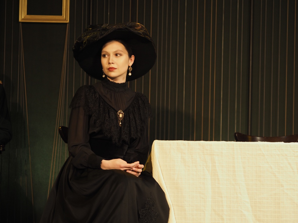 Три сестры-в шляпке.JPG