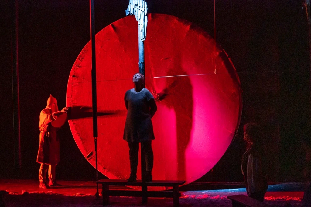 В апреле и мае его сыграют еще дважды, а потом постановка возьмёт небольшую паузу. 