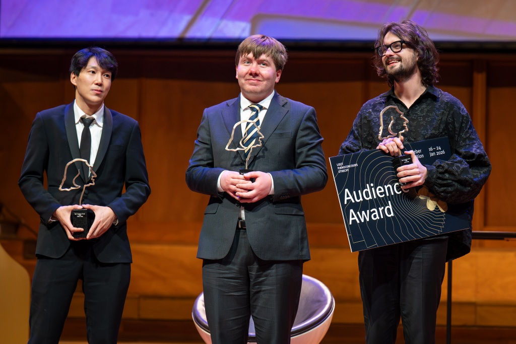 Александр Кашпурин и другие победители на Конкурсе Листа, фото предоставлено организаторами.jpg