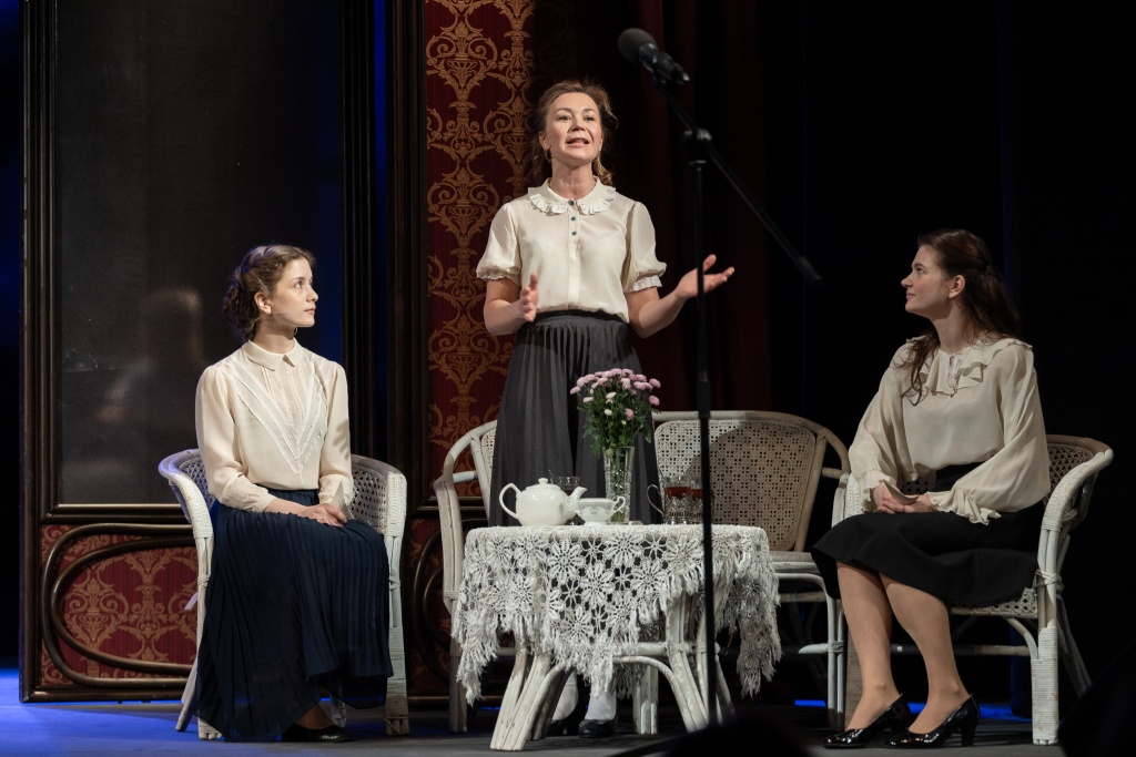 Правообладатель: Юлия Смелкина / Театр имени Ленсовета.