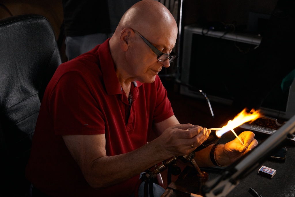 Стеклодув Юрий Леньшин 1.jpg