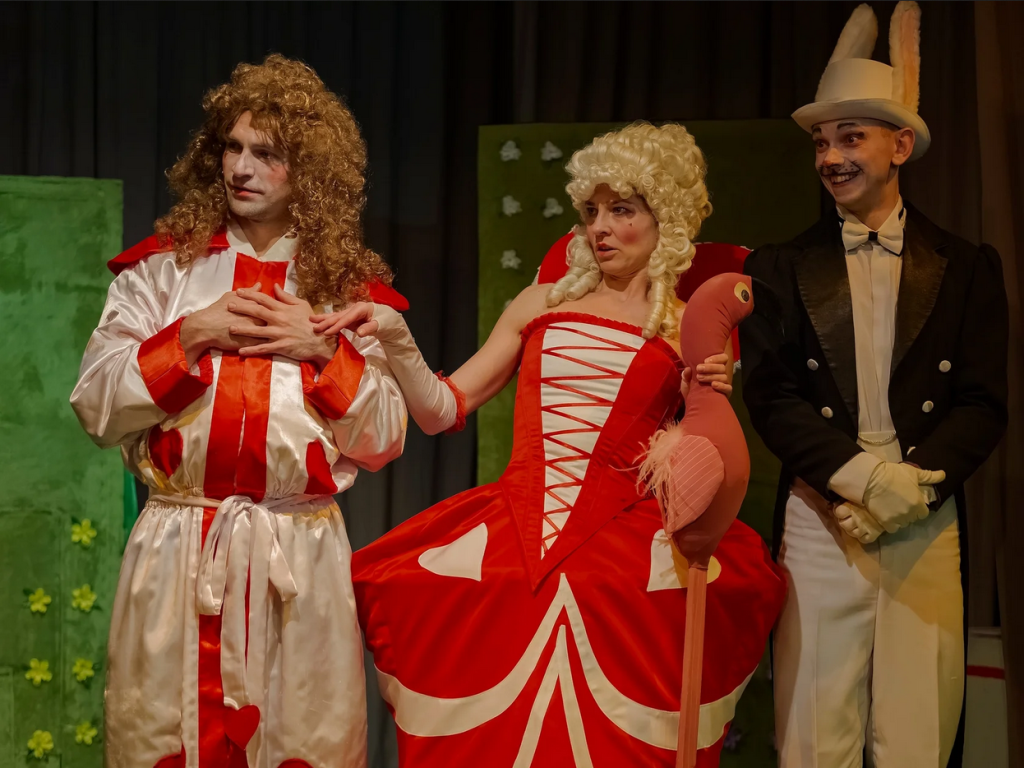 Фото: teatrlutz.ru. Правообладатель: Детский драматический «Театр у Нарвских ворот». Screenshot 2026-07-31 at 12-05-52 6.webp (изображение «WEBP» 1680 × 1260 пикселей) — Масштабированное (74_).png