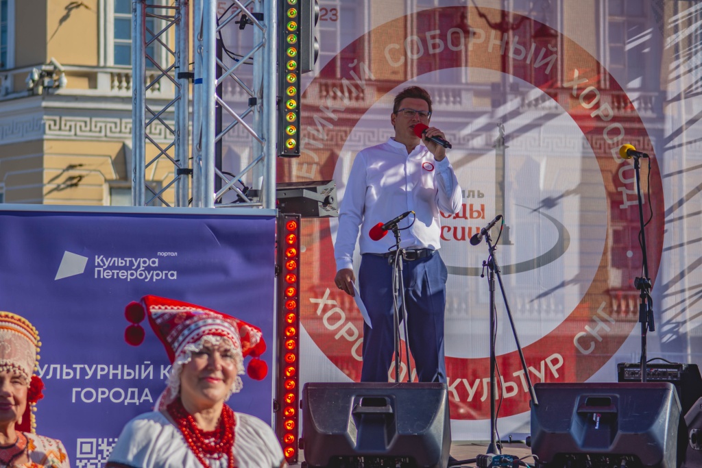 Владимир Шампаров считает, что в следующем году в празднике примет участие 150 городов. Фото: Ирина Иванова. 