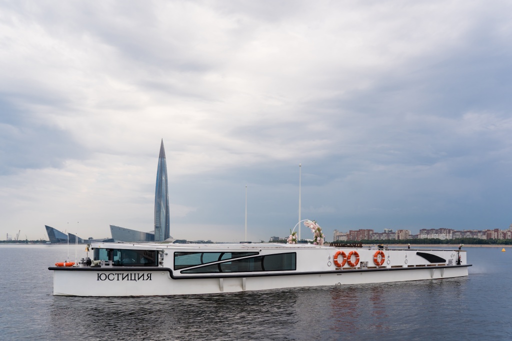 Фото: porekamkanalam.ru. Правообладатель: Судоходная компания «Прогулки по рекам и каналам».