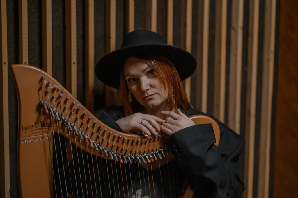 Правообладатель: vk.com/harplivemusic. e4RaEWdy4X2O5embOMFkFg3xEArx9TiRUQ7FOXTKL_qsiBnMhiplD5oLkmRI9cD34MUydO9WKljDqgl9Kk5b_NSv.jpg