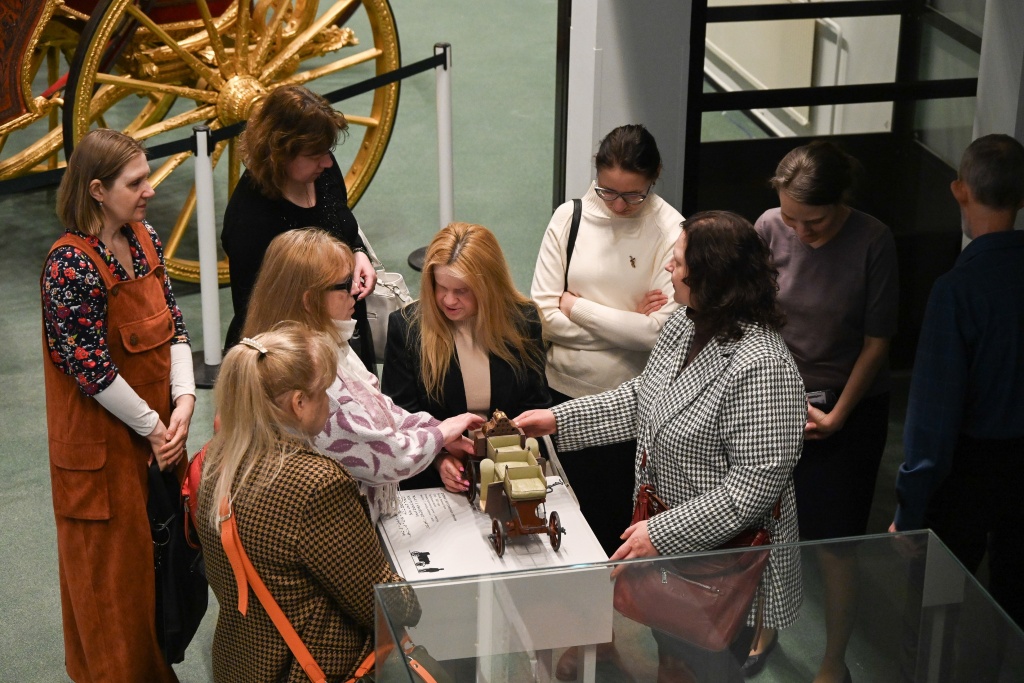 Правообладатель: Бронников / Государственный Эрмитаж.