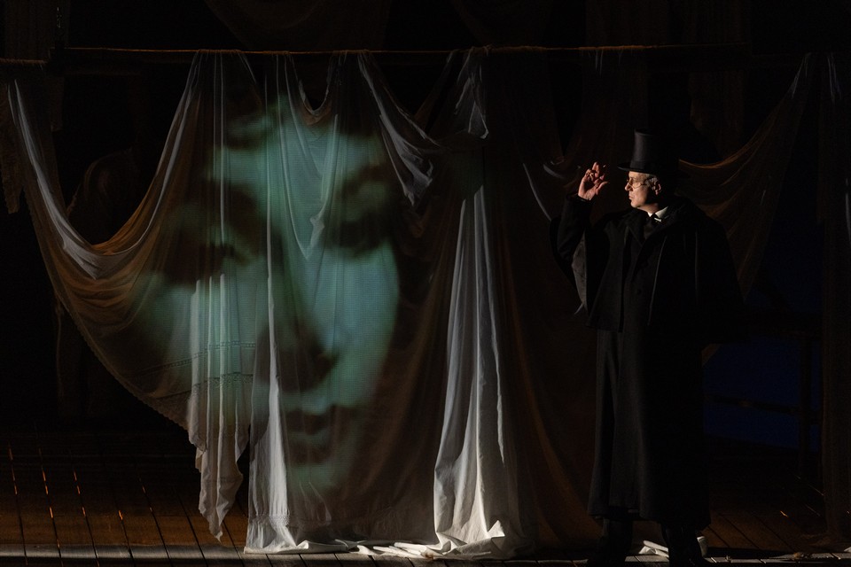 Правообладатель: Театр им. В.Ф. Комиссаржевской, teatrvfk.ru. Правообладатель: театр им. В.Ф. Комиссаржевской, teatrvfk.ru.