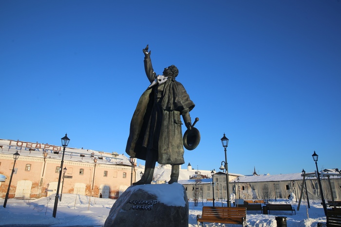 Памятник композитору в Тобольске. Правообладатель: tobolsk-city.ru. 40c1fbbf242729ae88bd8179a1f0a5ba.jpg