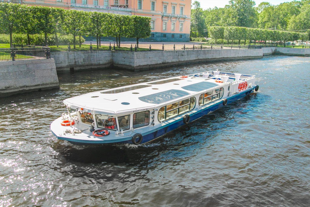 Фото: porekamkanalam.ru. Правообладатель: Судоходная компания «Прогулки по рекам и каналам».