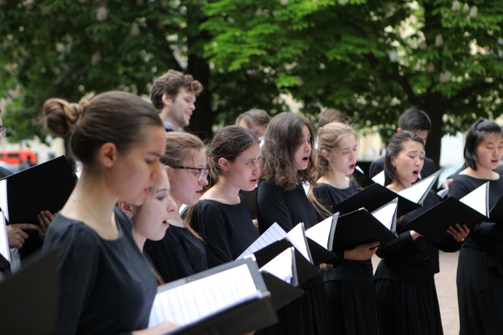 Правообладатель: Санкт-Петербургский государственный музей театрального и музыкального искусства.