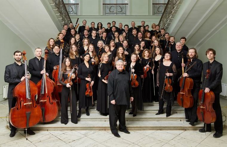 Сергей Стадлер и Симфонический оркестр Санкт-Петербурга. Фото предоставлено организаторами.