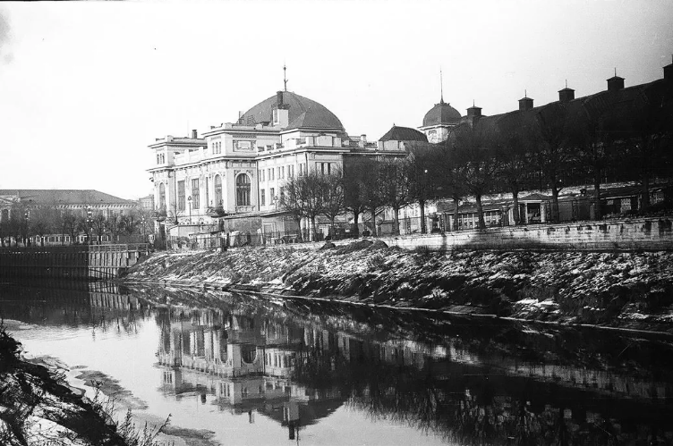 Введенский канал у Витебского вокзала, 1956.png